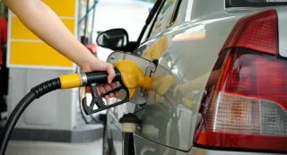 Автомобільне пальне в Україні подешевшало на 0,7-1,2 грн/л