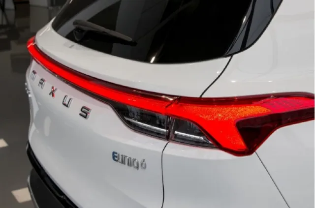 Обзор новых номинантов конкурса Авто 2024 года Maxus Euniq 6 и Т90
