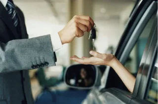 How does the car buying service work in Ukraine?