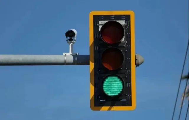 New emerald traffic lights will soon appear on Ukrainian roads