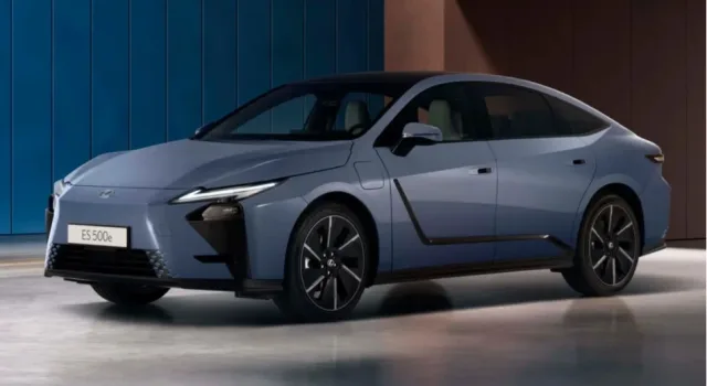 Lexus has introduced the new generation of the ES 2026 sedan