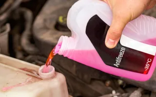 How to determine that antifreeze is going into the engine?