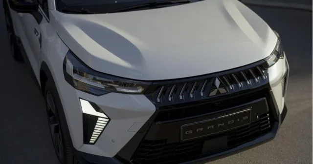 Mitsubishi Grandis возвращается в виде новейшего кроссовера