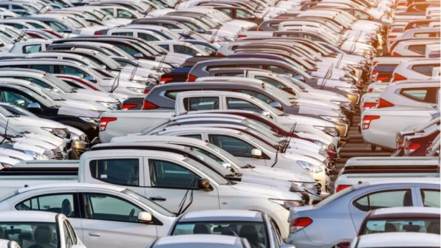 Published rating of the most popular cars by engine type in Ukraine