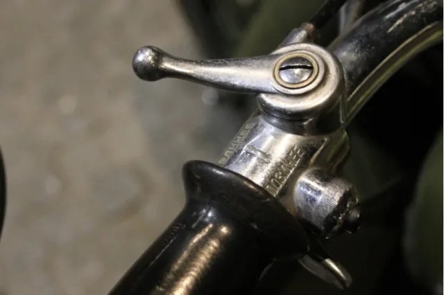 Early and late ignition: which way to turn the distributor?