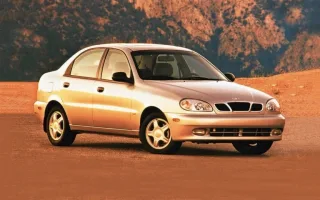 Which engine fits Lanos without modifications?