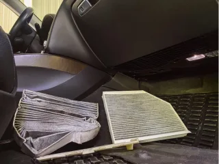 How to correctly install the cabin filter with the arrow pointing up or down?