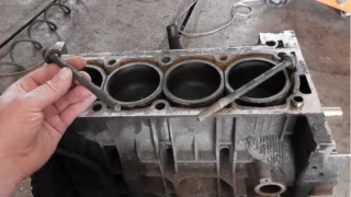 How to remove a broken cylinder head bolt: step-by-step guide