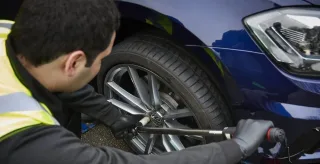 Сколько стоит переобуть авто на зиму в 2025 году