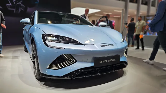 The world has cooled to electric cars: sales are falling in all countries
