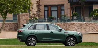Плагин гибрид Hongqi HS6 PHEV преодолел более 2300 км