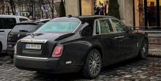 An exclusive 2025 Rolls-Royce Phantom Tiffany worth $550,000 was spotted in Lviv