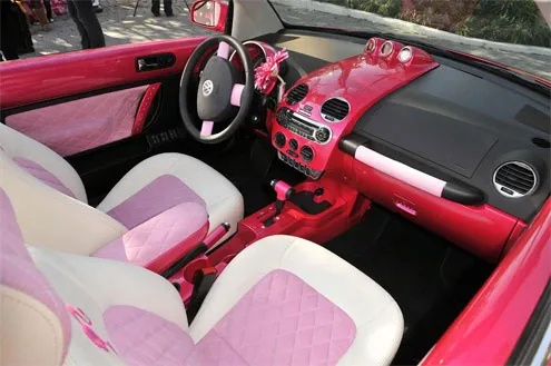 vw_beetle_barbie_.jpg