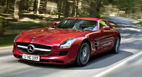 mercedes_sls_amg_gullwing_3.jpg