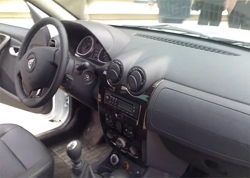 Dacia_duster_live_1.jpg