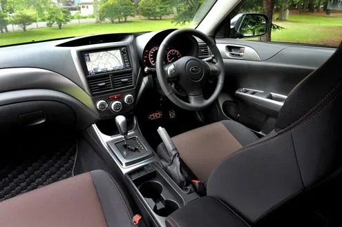 Subaru_Impreza_XV_8.jpg