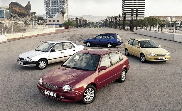 Toyota-Corolla-1997-1440x900-006.jpg