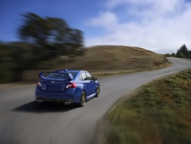 2015-subaru-wrx-sti-leaked-photos-6.jpg