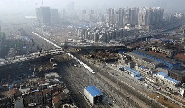 wuhan-road-turn3.jpg
