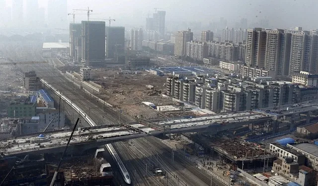 wuhan-road-turn6.jpg