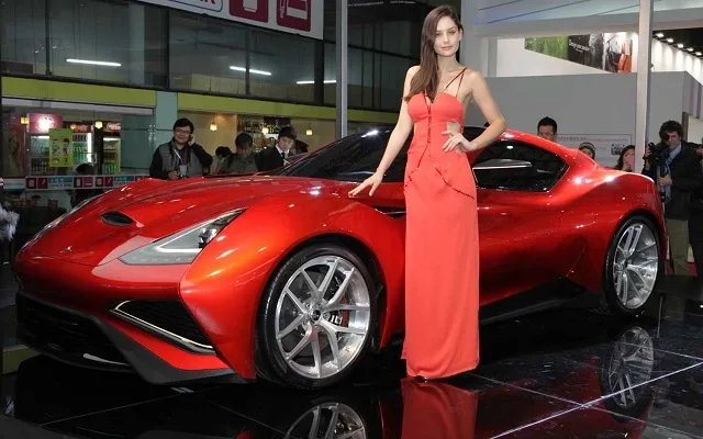 Icona-Vulcano-front-side-view.jpg