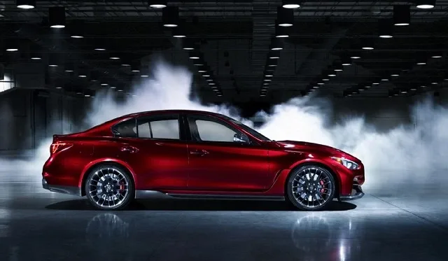 Infiniti-Q50-Eau-Rouge-Concept-side-profile.jpg
