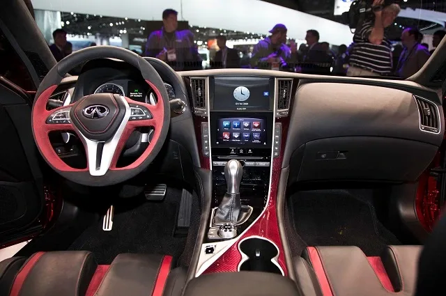 Infiniti-Q50-Eau-Rouge-Concept-interior-02.jpg