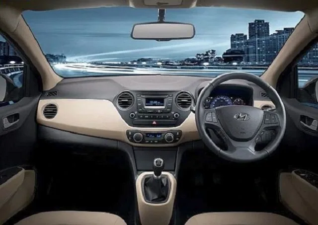 2014-Hyundai-Xcent-Compact-Sedan-31.jpg