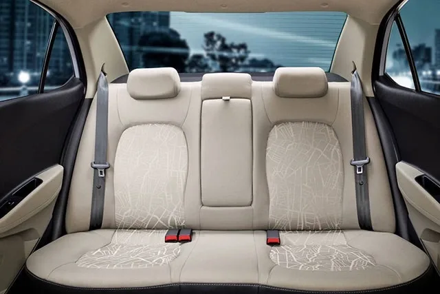 2014_Hyundai-Xcent_05.jpg
