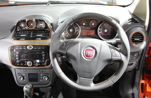1024x682xFiat-Avventura-Dashboard.jpg.pagespeed.ic.brA6iqA0Ha.jpg