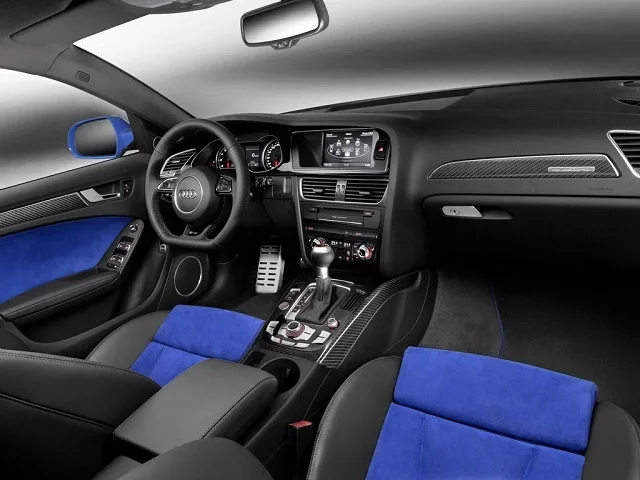 Audi-RS4-Avant-Nogaro-4.jpg