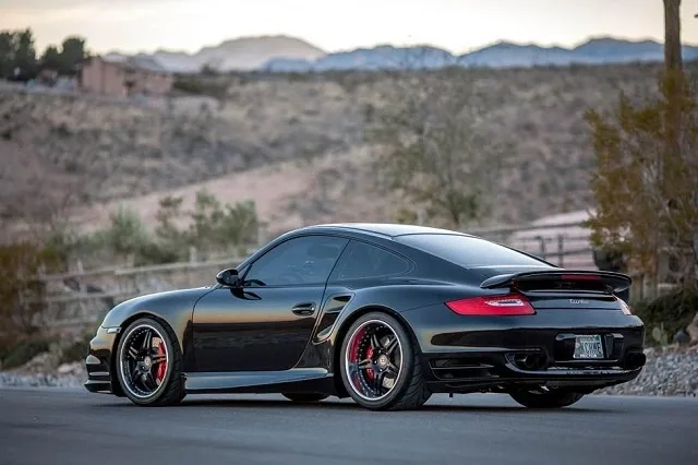 switzer-porsche-911-turbo.888388588397.jpg