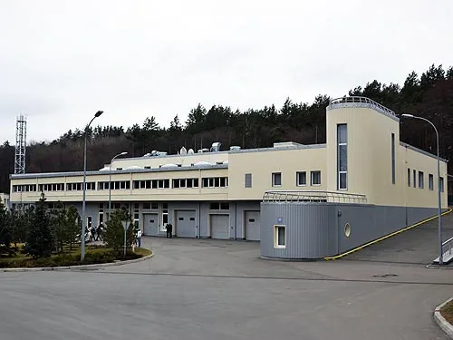 Yanuk_Garage_18.jpg