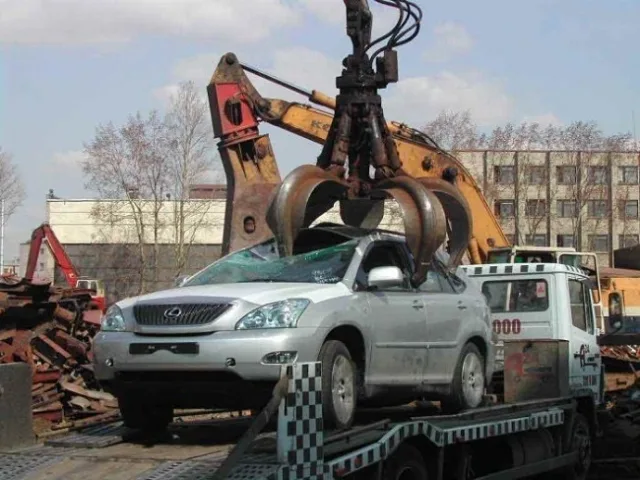 lexus_2.jpg
