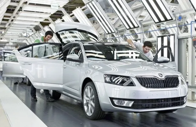 003_start_of_production_octavia_2012.jpg