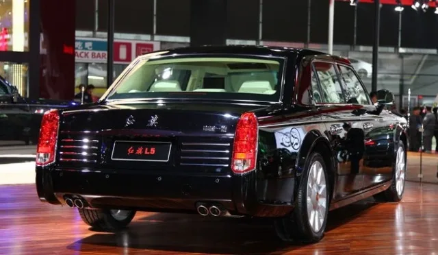 hongqi-h5-shanghai-china-3.jpg
