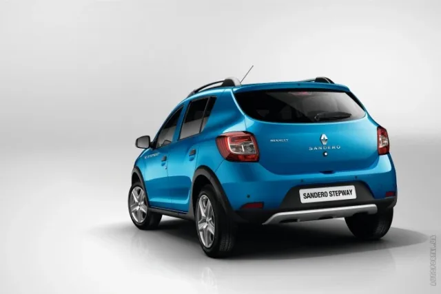 renault-sandero-stepway-2012-02494ec-700.jpg