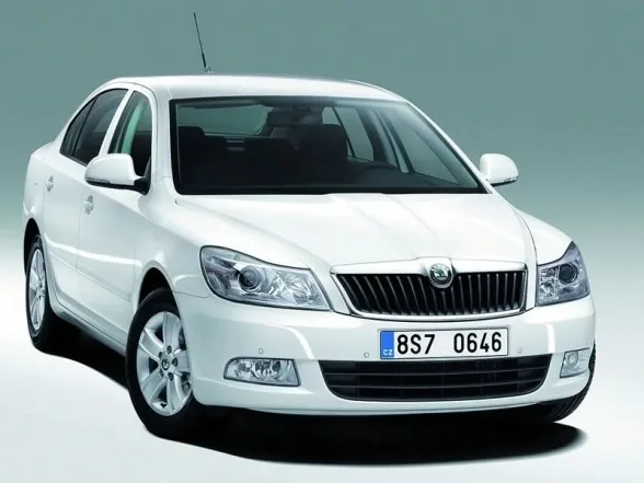 skoda-octavia-2011.jpg