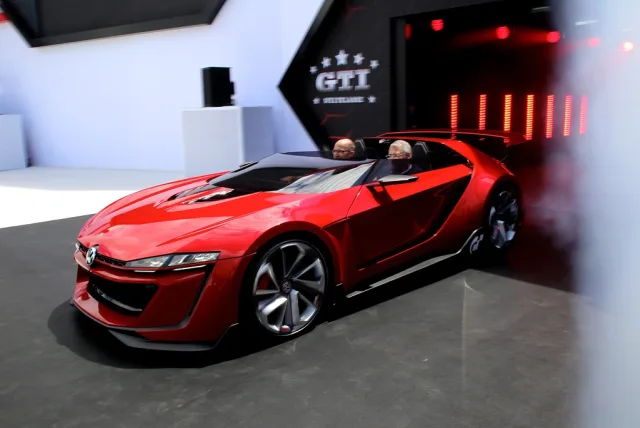 photo-gti-roadster-vision-gt-worthersee-volkswagen-2.jpg