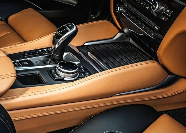 BMW-X6_2015_1280x960_wallpaper_3d.jpg