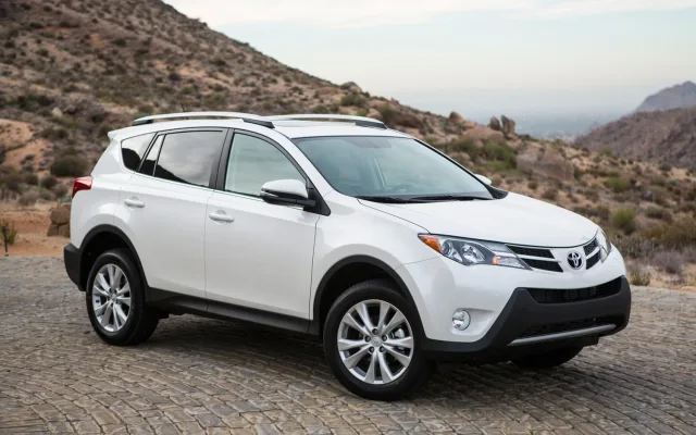 2013-Toyota-RAV4-Limited.jpg