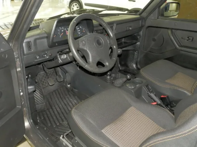53ad52471ce_lada-4x4-urban-2014-5.jpg