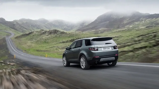 LR-Discovery-Sport-18.jpg