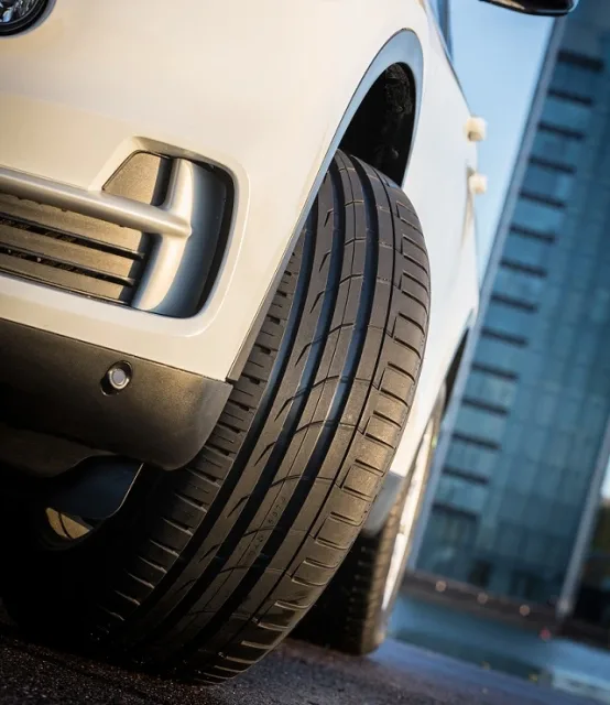 Nokian_Hakka_Black_SUV_001_1.jpg