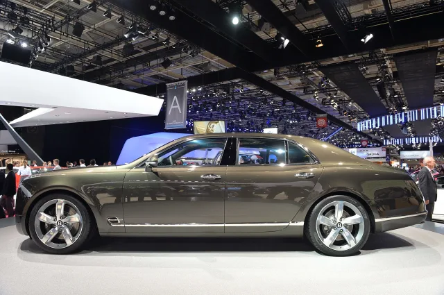 05-2015-bentley-mulsanne-speed-paris-1.jpg