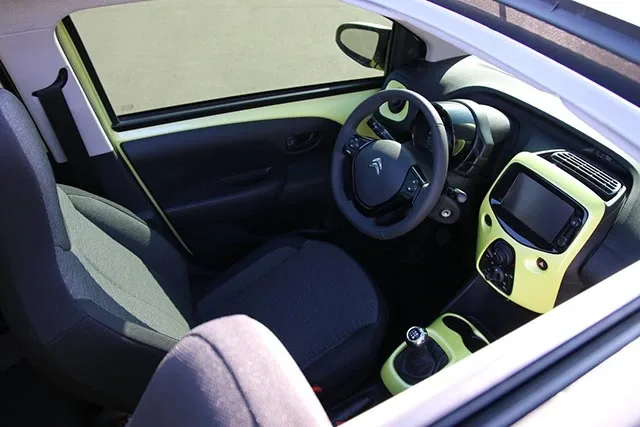 citroen-C1-urban-ride-concept-mondial-2_9.JPG