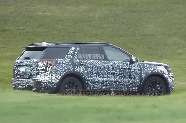 ford_explorerquarter.jpg