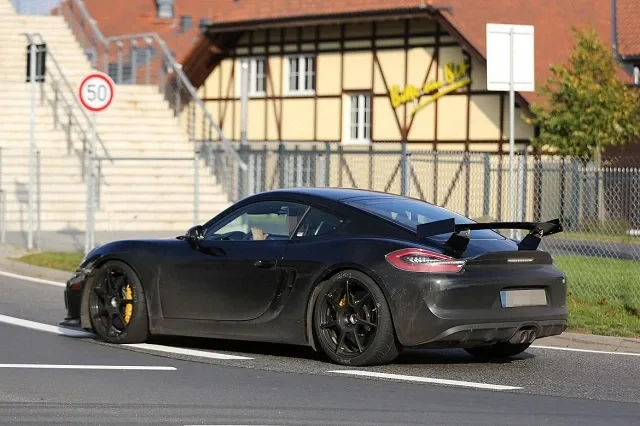 porsche-cayman-gt4-erneut-erwischt-erlkoenig-2015-spy-shots.jpg