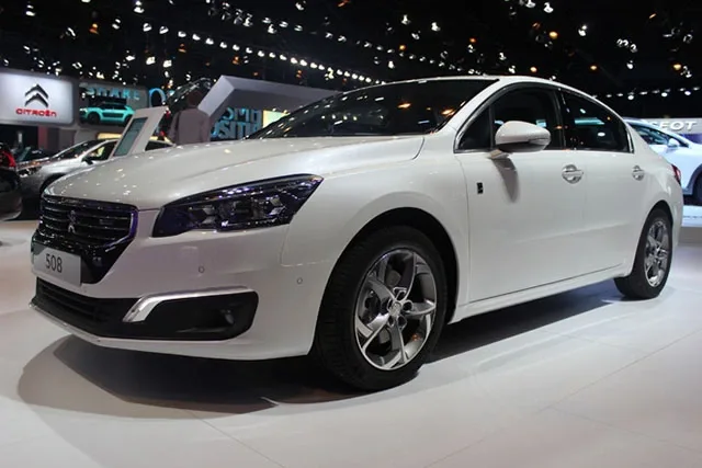 S1-Peugeot-508-restylee-plus-607-que-407-en-direct-du-Mondial-de-Paris-2014-333385.jpg
