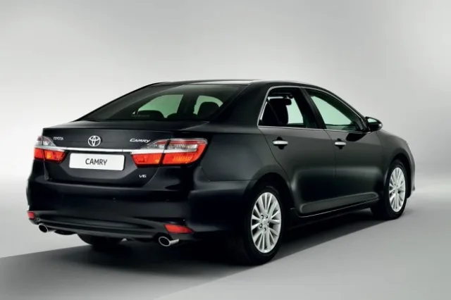 foto-camry-2015_06-650x433.jpg